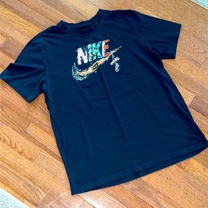 Nike T-shirt